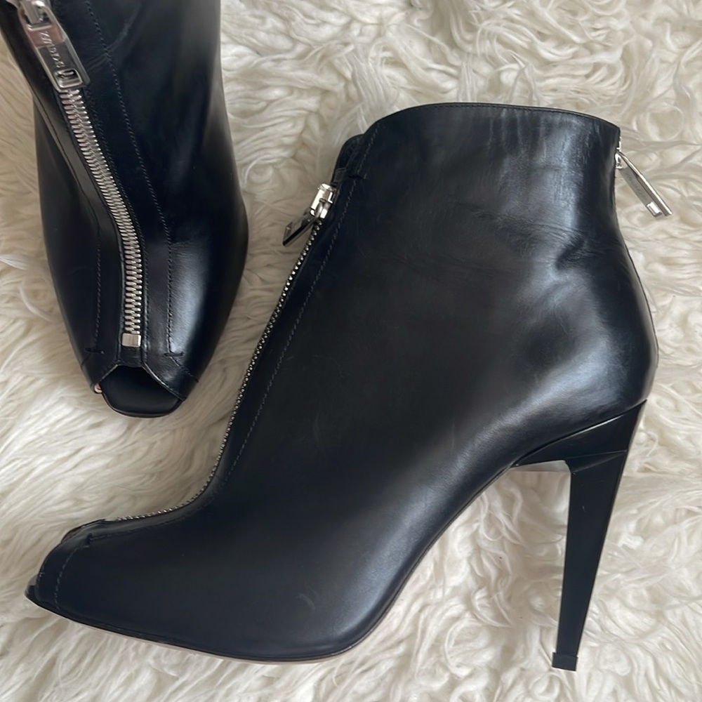 MAX MARA Sportmax Black Ankle Boots with Silver Zipper Booties Heels Pumps